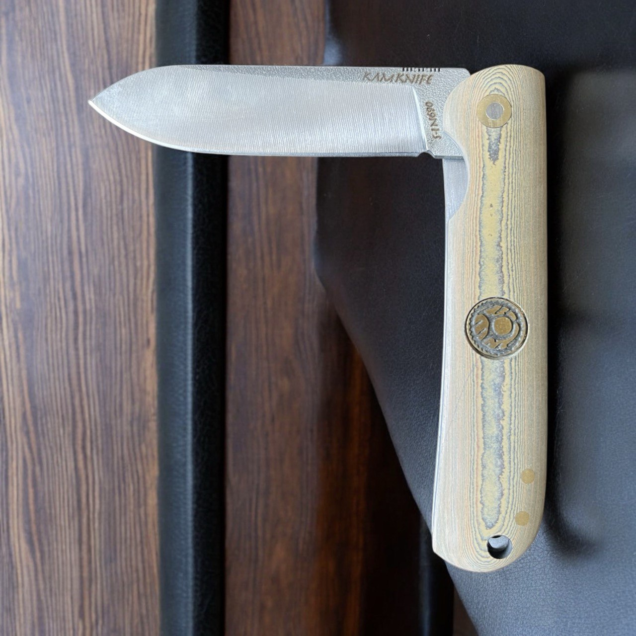 İçten Kilitli Rulmanlı Tactical Çakı Meşe Kompakt Mikarta Kabza - S1 - N690