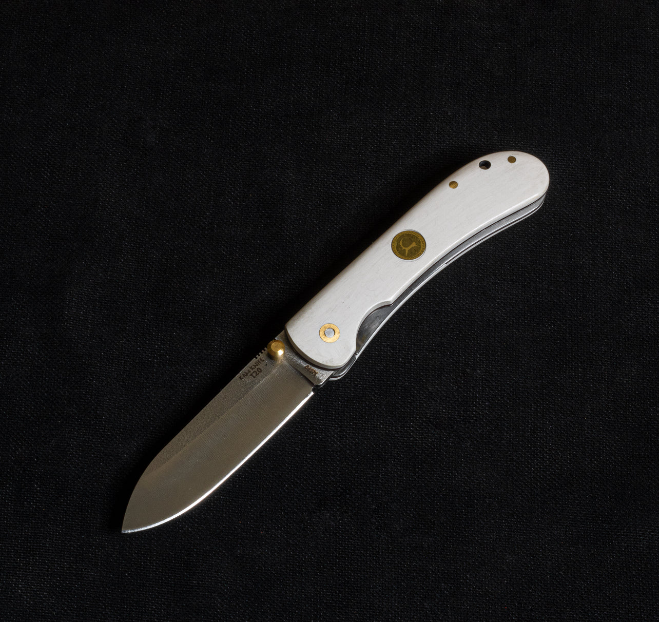 Internal Lock Tactical Pocket Knife White - T20 N690