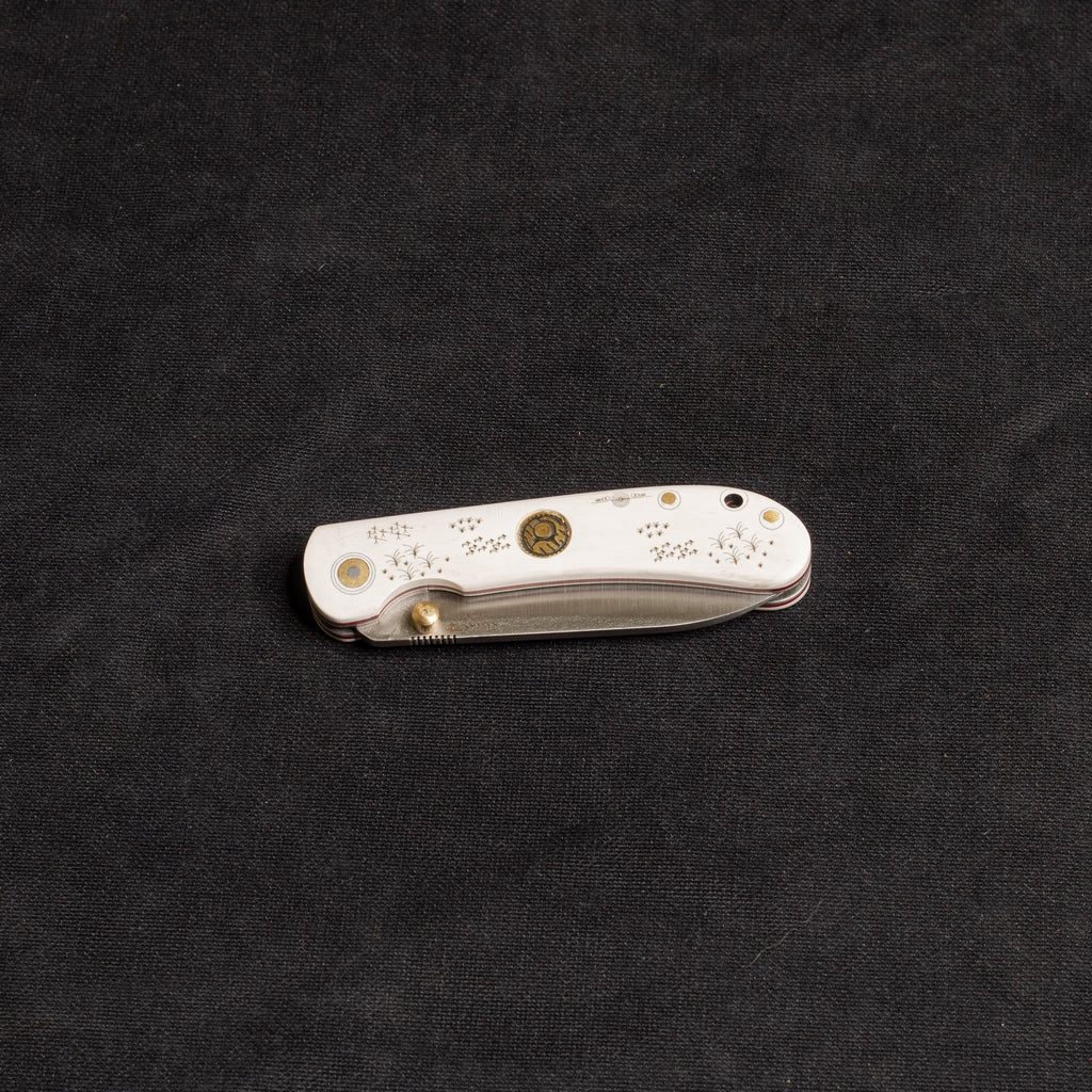 İçten Kilitli Rulmanlı  Tactical Çakı Kam Davulu İşlemeli Beyaz - T20 - N690