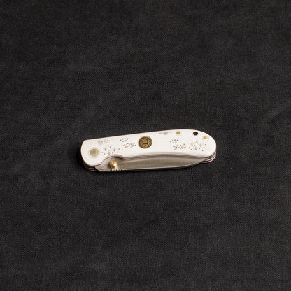 İçten Kilitli Rulmanlı  Tactical Çakı Kam Davulu İşlemeli Beyaz - T20 - N690